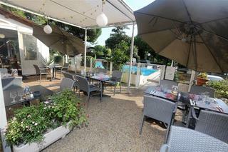 Hotel H�tel Campanile Antibes