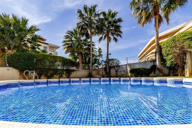 Hotel Realrent Calamora