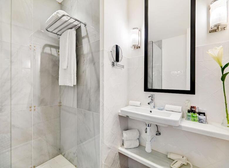 Hotel H10 Metropolitan