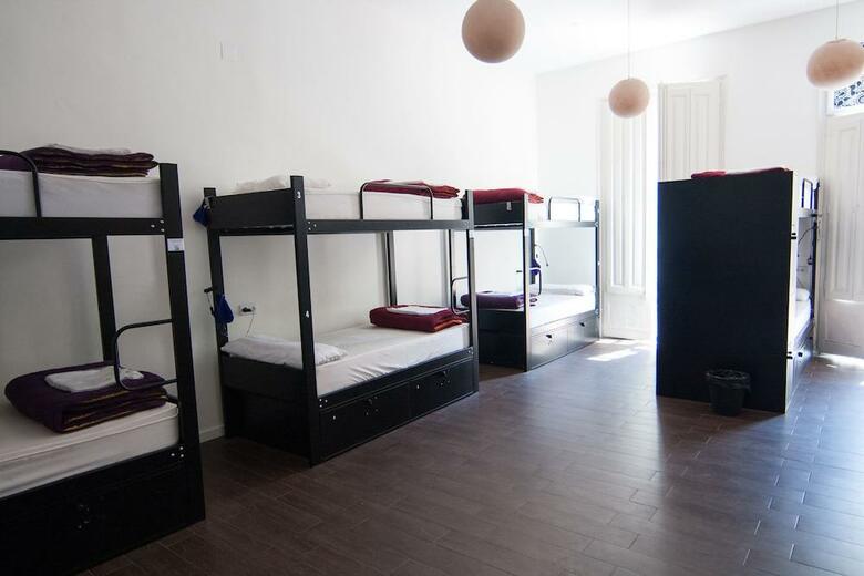 360 Hostel Barcelona Arts&culture