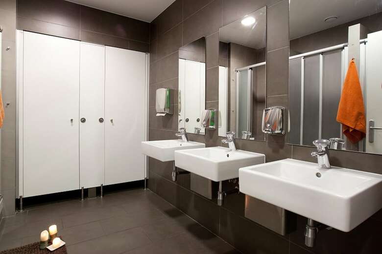 Hostal Hip Karma Hostel   Shared Rooms