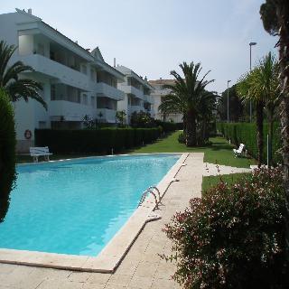 Villa Green Club