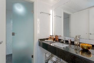 Apartamentos Homearound Rambla Suite & Pool
