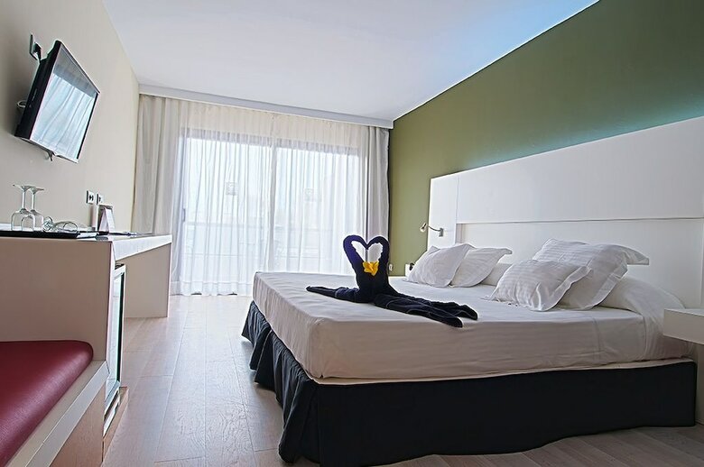 Hotel Romantic Fantasia Dreams