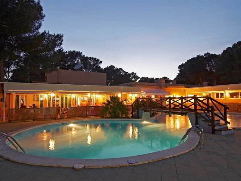 Aparthotel Apartamentos Ses Eufabietes