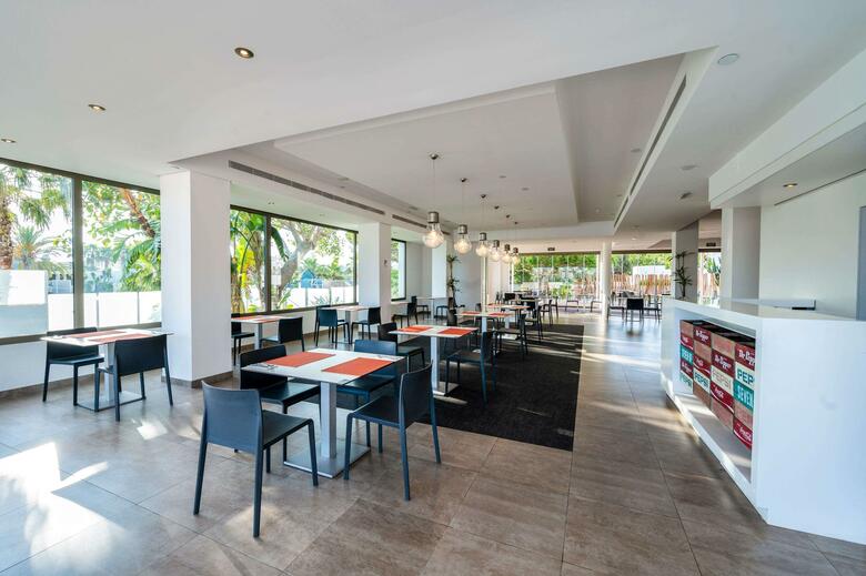 Hotel THB Ocean Beach