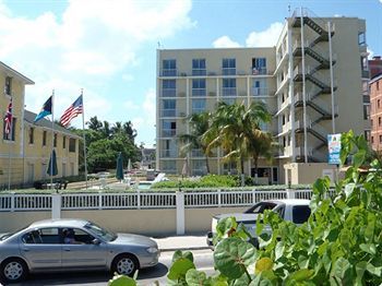 Hotel Nassau Junkanoo Beach Resort