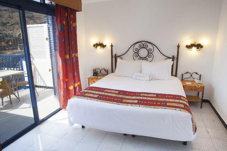 Hotel Club Cala Blanca