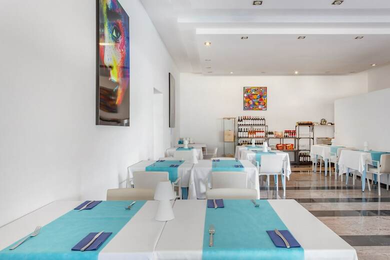Hotel Club Cala Blanca