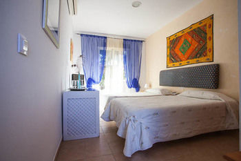 Hostal Alhaja Playa