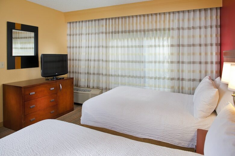 Hotel Courtyard By Marriott Orlando Airport