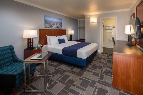 Hotel Bay Bridge Inn