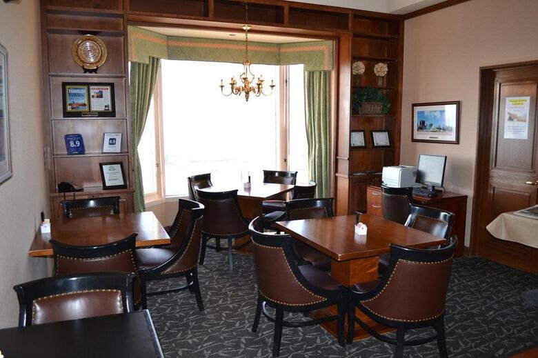The Buckingham Athletic Club &amp; Hotel