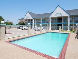 Hotel Super 8 Dallas East