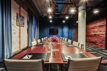 Hotel Nylo Dallas South Side