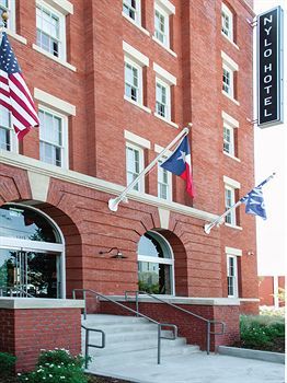 Hotel Nylo Dallas South Side
