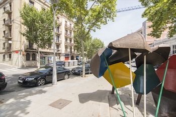 Happy People Sagrada Familia Apartments