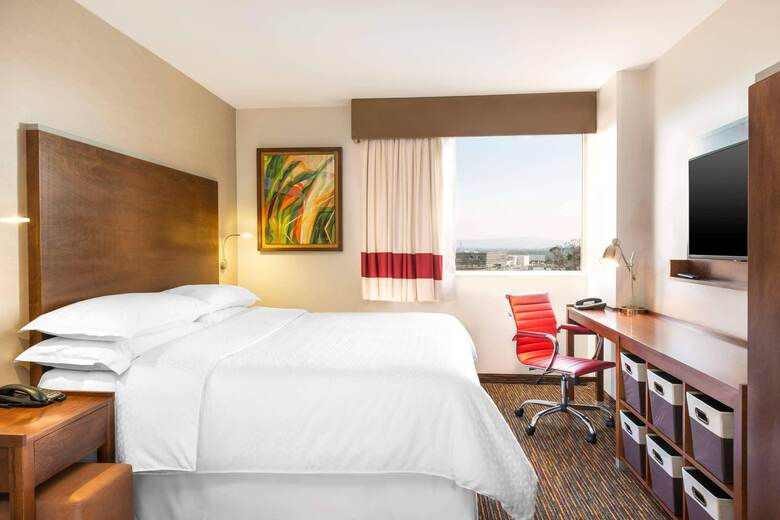 Hotel Four Points By Sheraton Queretaro Norte