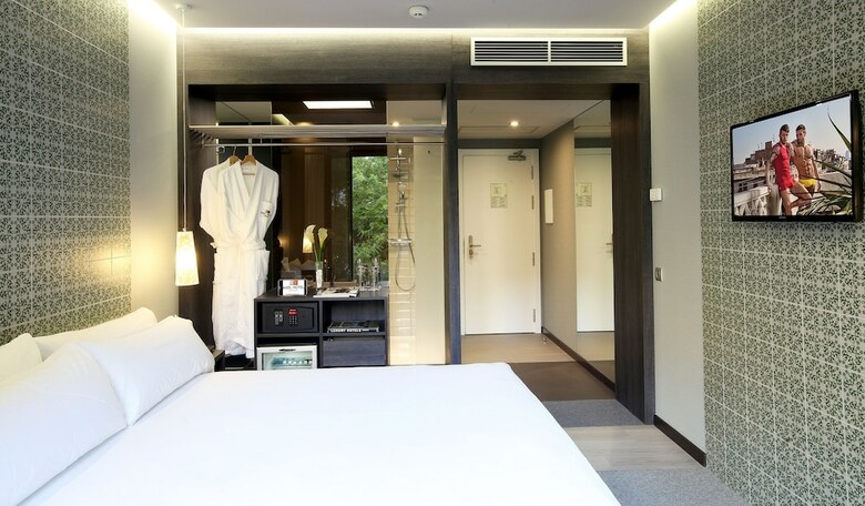 Two Hotel Barcelona By Axel