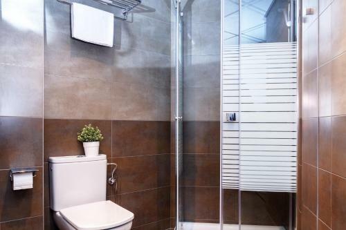 Feelathome Plaza Apartments
