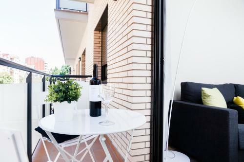 Feelathome Plaza Apartments