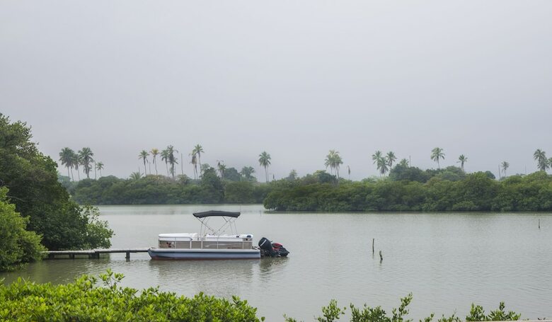 Hotel Isla Tajin Beach And River Resort