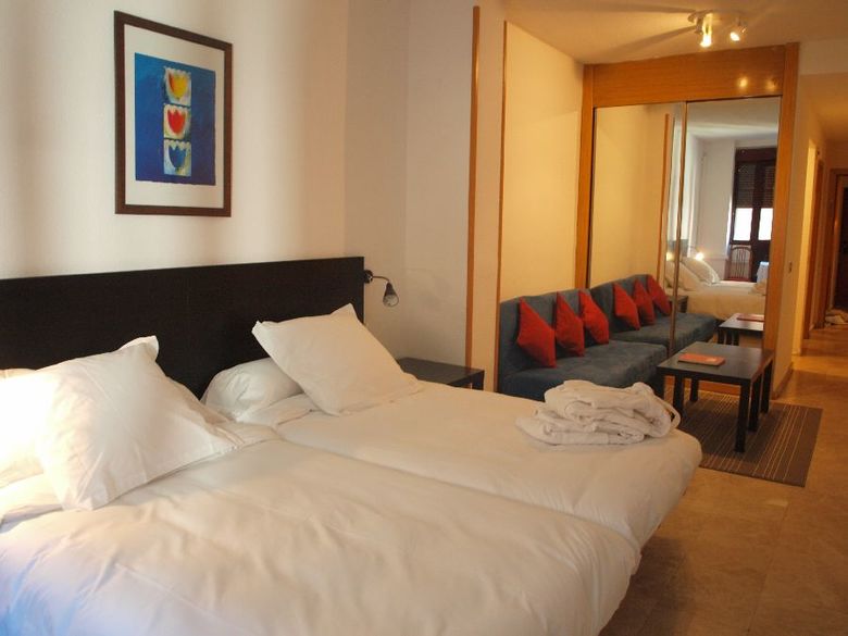 Stylish City Aparthotel