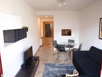 Stylish City Aparthotel