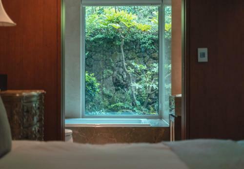 The Seaes Hotel & Resort