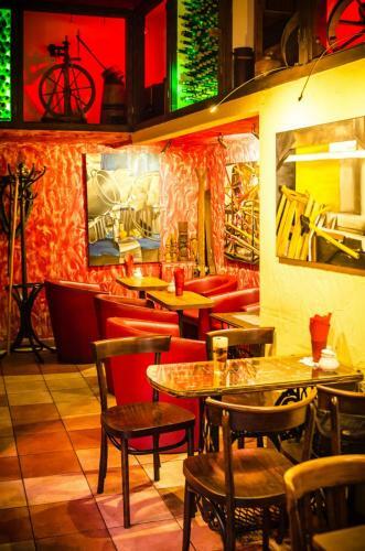 Hostal Indalo Rooms
