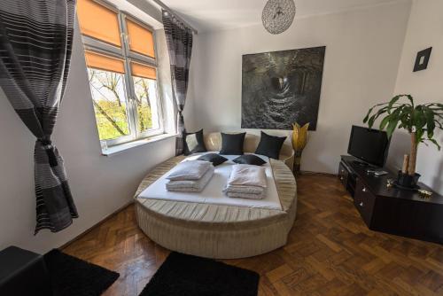 Magic Apartments