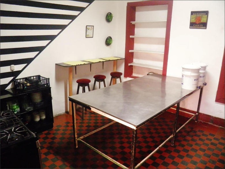 Theatre International Hostel