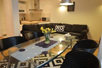 Angel Plaza Apartments
