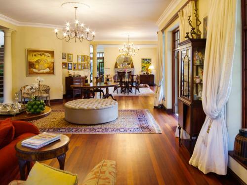 Hostal Ibis House