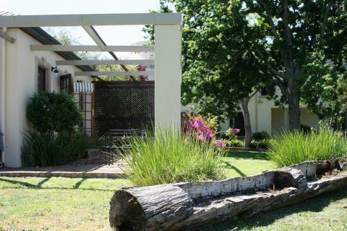 Hostal Ibis House