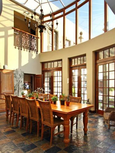 Hostal Ibis House