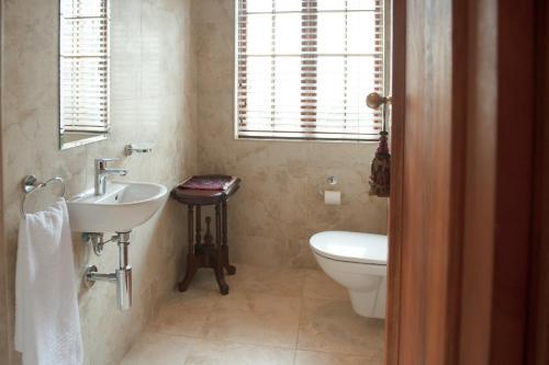 Hostal Blaauwheim Guest House