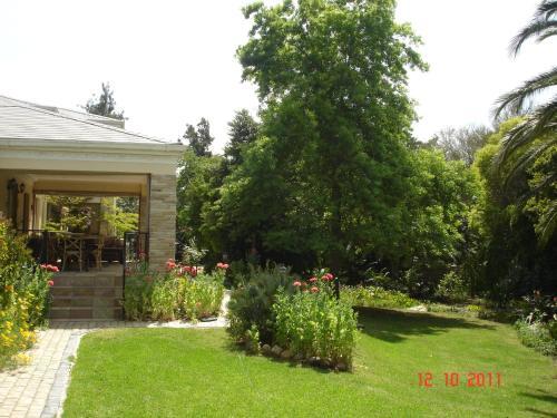 Hostal Blaauwheim Guest House