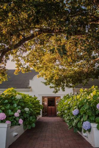 Hostal Aan De Oever Guesthouse
