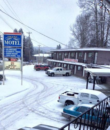 Gold Pan Motel