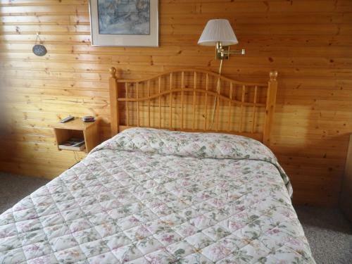 Hillcrest Motel