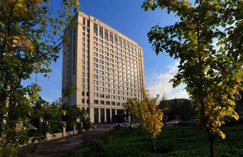 Neu Intetnational Hotel