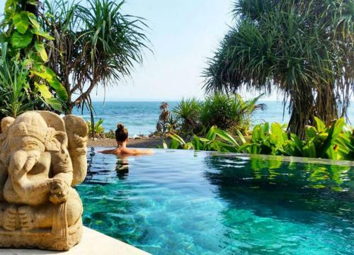 Sejuk Beach Villas