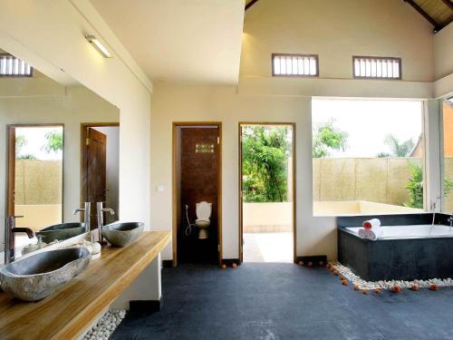 Villa Cokelat