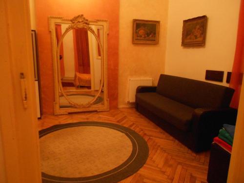 Blu Apart Lupa Capitolina