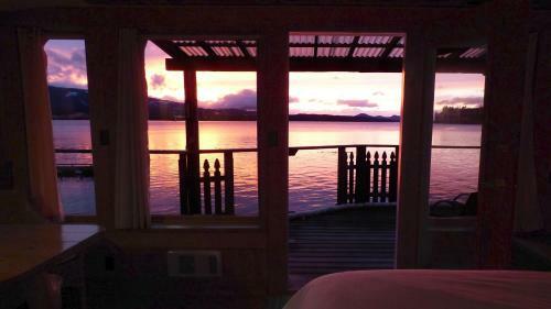 Posada Seine Boat Inn