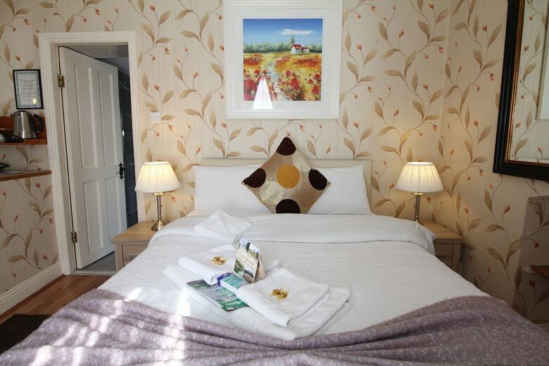 Hostal Donnybrook Hall