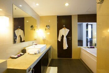 Hotel Avani Bentota Resort & Spa