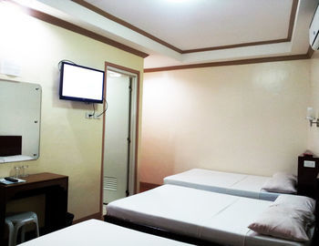 Albergue Marcelina's Guesthouse
