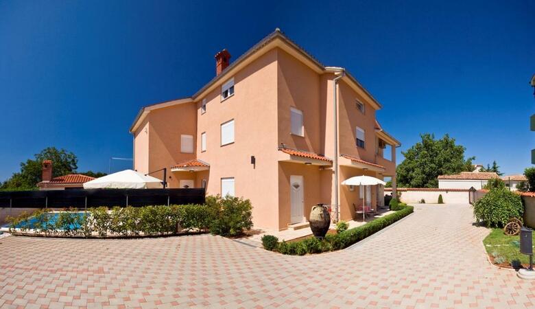 Apartamentos Villa Mihaela